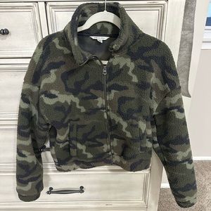 American Eagle Camo Sherpa